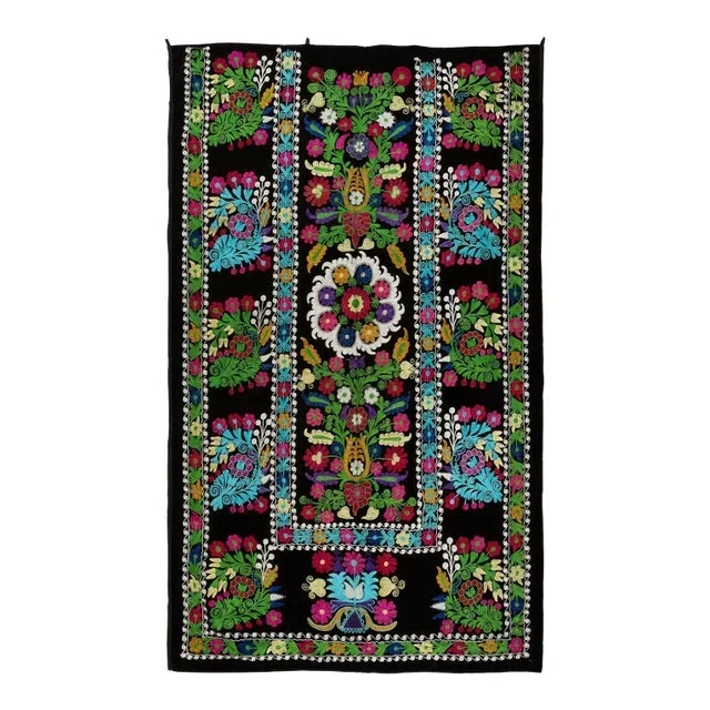 4.6×7.5 Ft Vintage Asian Silk Embroidered Suzani Bed Cover or Wall Hanging