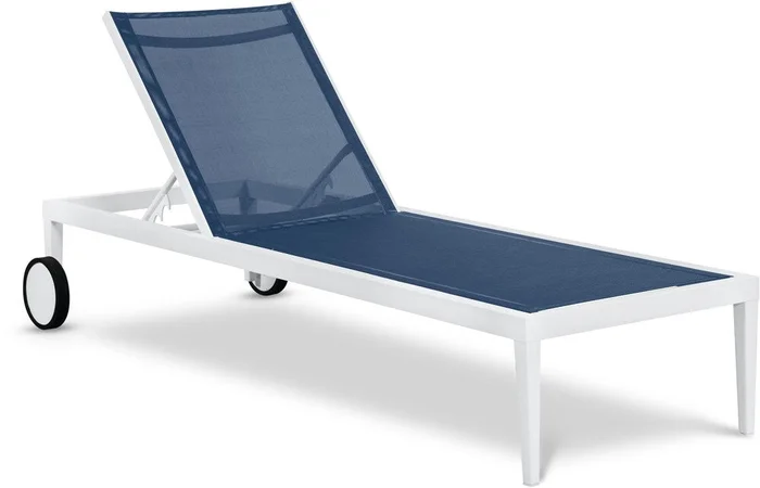 Meridian Furniture – Nizuc Navy Mesh Water Resistant Fabric Outdoor Patio Aluminum Mesh Chaise Lounge Chair – 373Navy