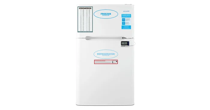 Summit 19 Inch Wide 3.2 Cu. Ft. ADA Compliant General Purpose Refrigerator / Freezer